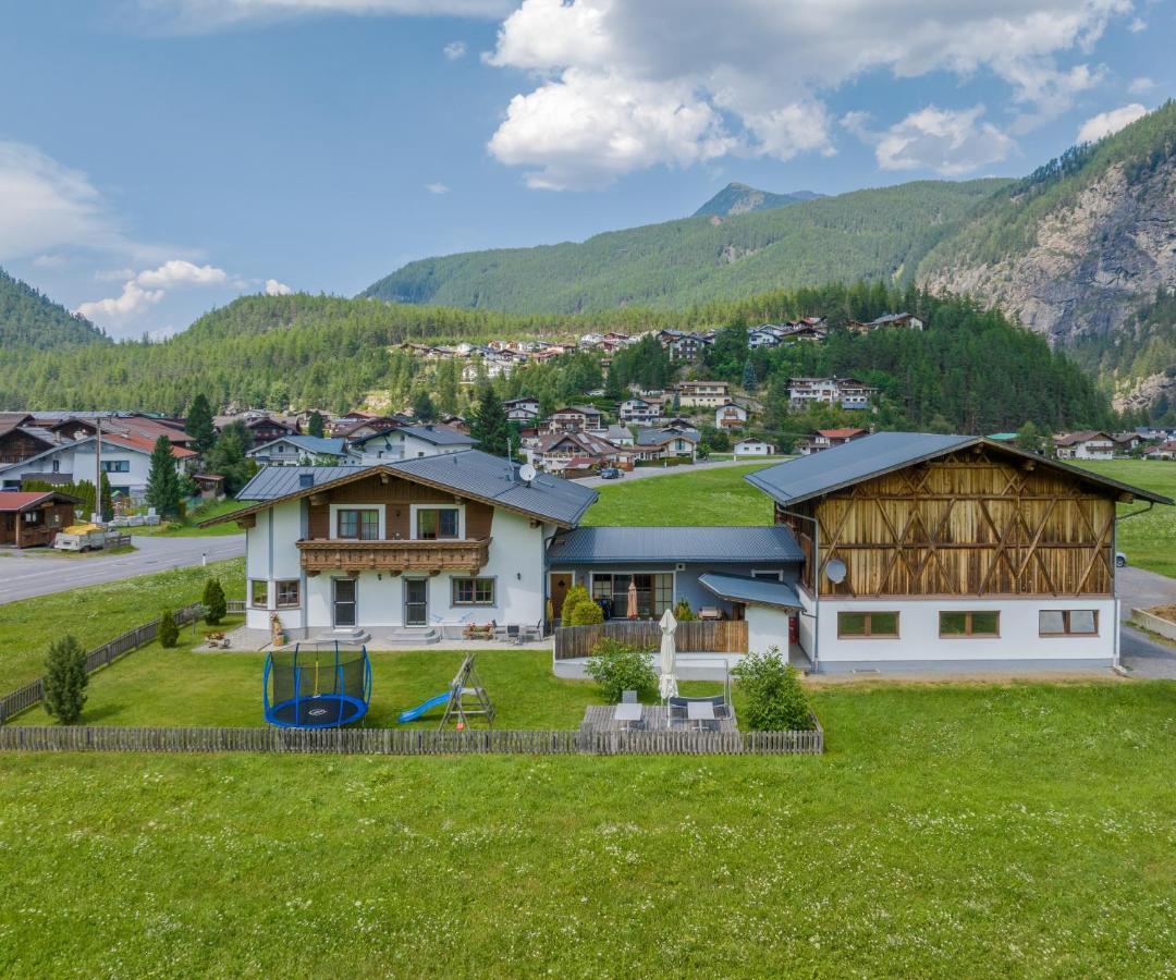 Landhaus Oetztalblick Längenfeld Extérieur photo